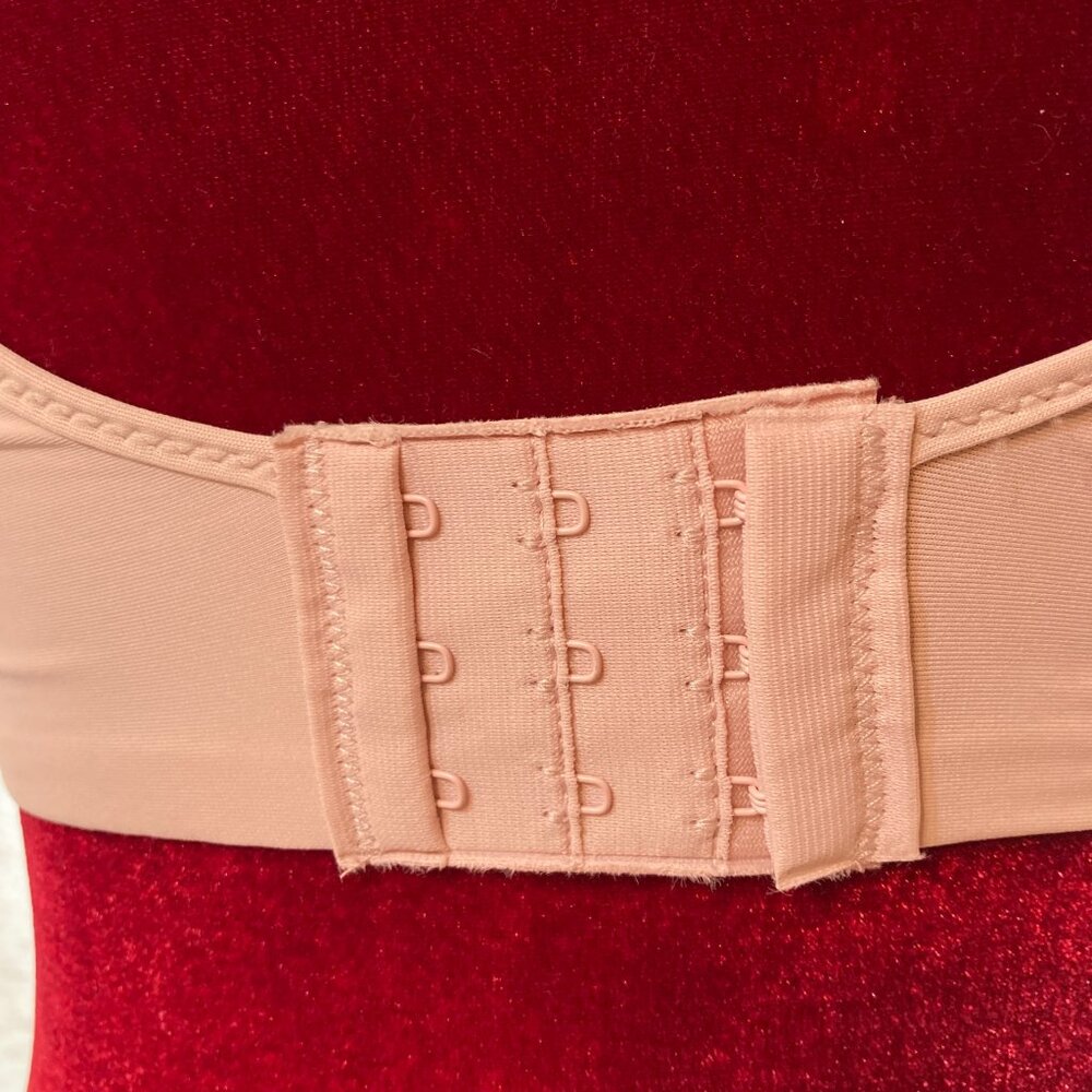 BALI BRA BUNDLE 2 NWT + 1 EUC Convertible One Smooth U Ultra Light Underwire - Picture 9 of 14